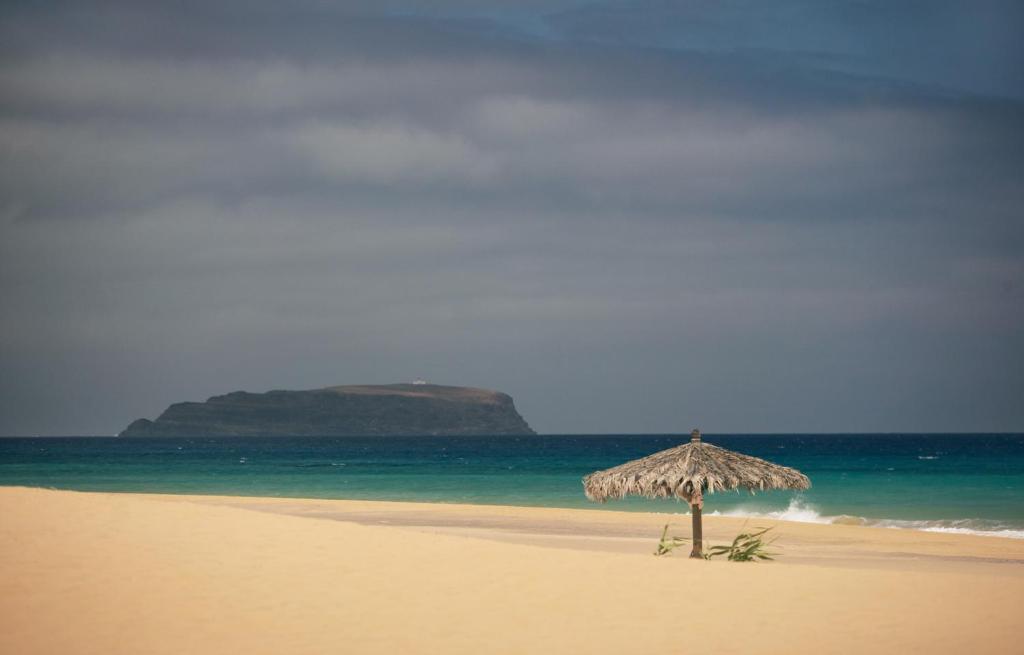 Hotel Torre Praia Porto Santo Exterior photo